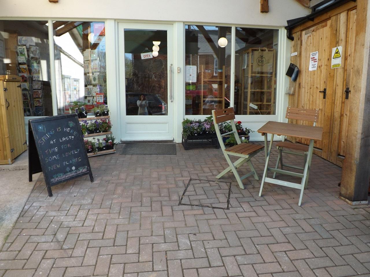 Front of Ide Community Shop